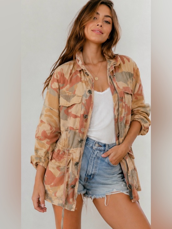 Free People Jackets & Blazers - FREE PEOPLE CAMO UTILITY JACKET WOMEN’S SMALL 100% COTTON MILITARY CARGO BOHO
